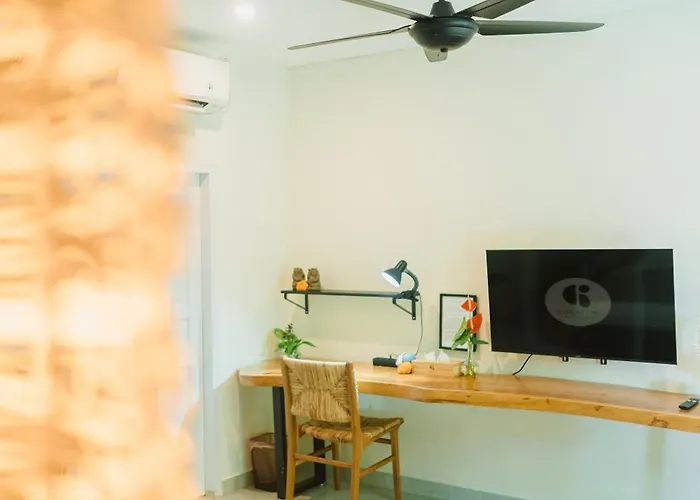 Goestlie Berawa Guest house