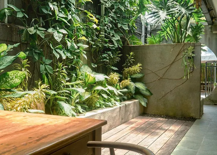 Goestlie Berawa Guest house Canggu (Bali)